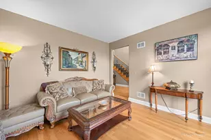 298 Cara Ln, Wood Dale, IL 60191 - Photo 16
