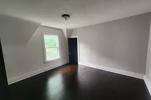 824 Hickory St, Waukegan, IL 60085 - Photo 10