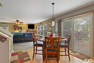 1909 Hemlock Dr, McHenry, IL 60050 - Photo 10