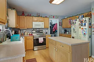 1909 Hemlock Dr, McHenry, IL 60050 - Photo 12