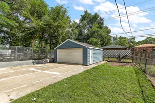 1051 Burnham Ave, Calumet City, IL 60409 - Photo 20