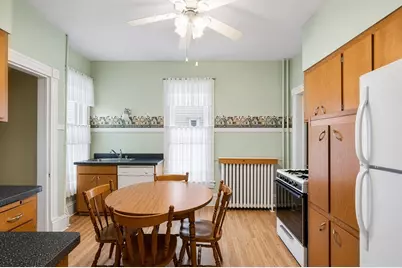 820 S Washington Street, Lockport, IL 60441 - Photo 10