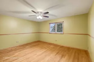 13714 Woodridge Ln, Orland Park, IL 60462 - Photo 18
