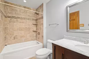 13714 Woodridge Ln, Orland Park, IL 60462 - Photo 12