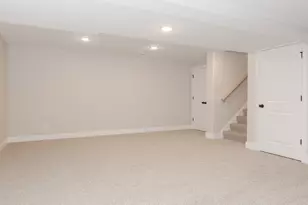 5008 Castlebar Dr, Bloomington, IL 61705 - Photo 32