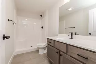 5008 Castlebar Dr, Bloomington, IL 61705 - Photo 34