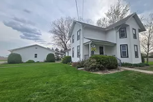 610 E Main St, Ashkum, IL 60911 - Photo 38