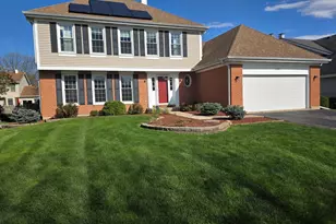 1347 Hunter Dr, Bartlett, IL 60103 - Photo 2