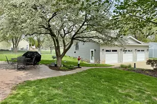 110 SW 7th St, Galva, IL 61434 - Photo 8