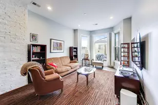 3519 N Seminary Ave, Chicago, IL 60657 - Photo 2