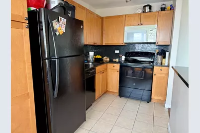 655 W Irving Park Road #2313, Chicago, IL 60613 - Photo 6