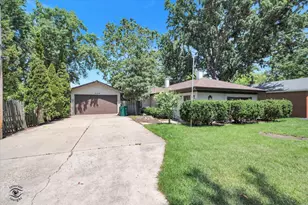 324 W Harrison Rd, Lombard, IL 60148 - Photo 1