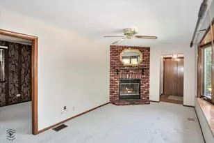 324 W Harrison Rd, Lombard, IL 60148 - Photo 4