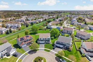 1259 Larkspur Ct, Pingree Grove, IL 60140 - Photo 2