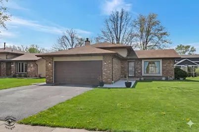 2413 Kerry Winde Drive, New Lenox, IL 60451 - Photo 2