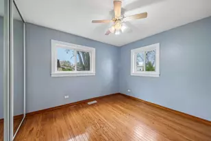 670 Lakeview Ln, Hoffman Estates, IL 60169 - Photo 28