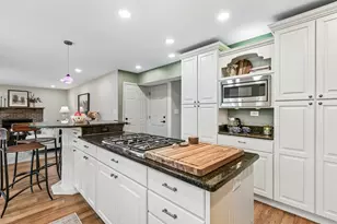 14942 W Rockland Rd, Libertyville, IL 60048 - Photo 8