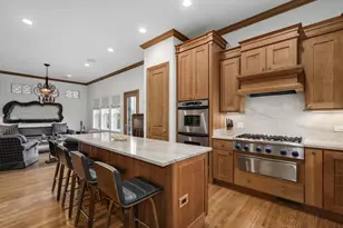 2664 N Hartland Ct, Chicago, IL 60614 - Photo 14