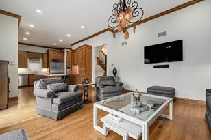 2664 N Hartland Ct, Chicago, IL 60614 - Photo 10