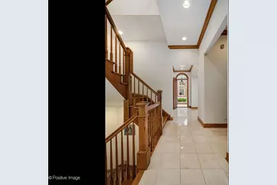 2664 N Hartland Court, Chicago, IL 60614 - Photo 2