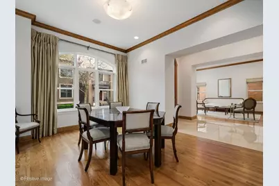2664 N Hartland Court, Chicago, IL 60614 - Photo 4