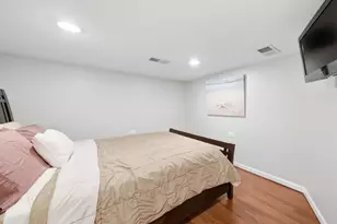 10265 Dickens St, Westchester, IL 60154 - Photo 30
