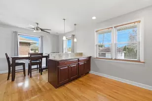 10265 Dickens St, Westchester, IL 60154 - Photo 12