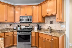 617 Sheffield Cir, Sugar Grove, IL 60554 - Photo 12