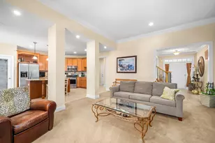 617 Sheffield Cir, Sugar Grove, IL 60554 - Photo 8