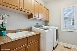 816 S Spring Rd, Elmhurst, IL 60126 - Photo 8