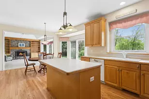 864 Wingfoot Dr, North Aurora, IL 60542 - Photo 6