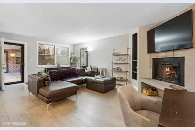 163 W Division Street, Chicago, IL 60610 - Photo 24