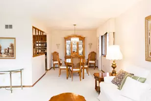 8310 Ashley Ln, Tinley Park, IL 60477 - Photo 10