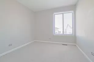 1332 Kingsbury Dr, Hanover Park, IL 60133 - Photo 16