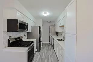 1332 Kingsbury Dr, Hanover Park, IL 60133 - Photo 12