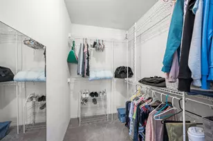 831 E Coach Rd, Palatine, IL 60074 - Photo 8