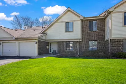 831 E Coach Road #4, Palatine, IL 60074 - Photo 1