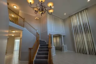 243 Colonial Dr, Vernon Hills, IL 60061 - Photo 4