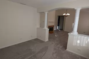 243 Colonial Dr, Vernon Hills, IL 60061 - Photo 50