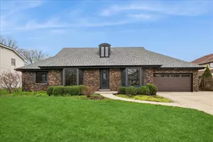 3751 Charles Dr, Northbrook, IL 60062 - Photo 1