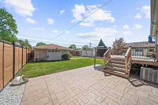 1329 Buffalo Ave, Calumet City, IL 60409 - Photo 20
