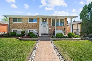 1329 Buffalo Ave, Calumet City, IL 60409 - Photo 1