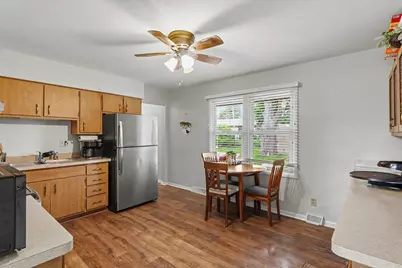 816 N Mohave Drive, Pontiac, IL 61764 - Photo 6