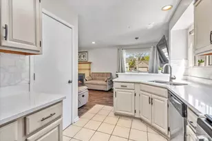 1990 Wildwood Ln, Hanover Park, IL 60133 - Photo 12