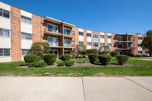 9724 S Karlov Ave, Oak Lawn, IL 60453 - Photo 16