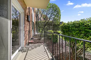 9724 S Karlov Ave, Oak Lawn, IL 60453 - Photo 10