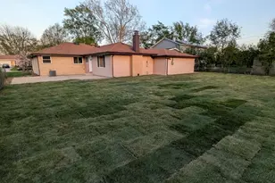 1114 Hewitt Dr, Des Plaines, IL 60016 - Photo 28