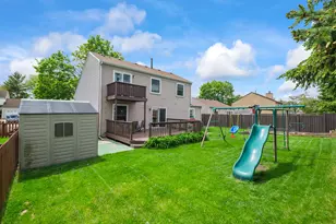 2250 Bannister Ln, Aurora, IL 60504 - Photo 32