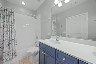 140 N Euclid Ave, Oak Park, IL 60301 - Photo 12