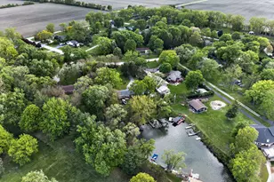 1555 N Rollin Ln, Coal City, IL 60416 - Photo 10